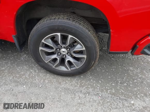 ✅ 2021 Chevrolet Silverado 1500 RST • VIN: 3GCUYEEDXMG230939 • Lot: 42257836. Wystawiony na IAAI z przebiegiem 122 201 mil. Bezpłatny archiwum sprzedaży aukcyjnych z USA i szczegółowy raport historii pojazdu na DreamBid. Zdjęcie 12.