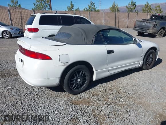 ✅ 1996 Mitsubishi Eclipse GS • VIN: 4A3AX35GXTE417301 • Lot: 43554531. Wystawiony na IAAI z przebiegiem 201 976 mil. Bezpłatny archiwum sprzedaży aukcyjnych z USA i szczegółowy raport historii pojazdu na DreamBid. Zdjęcie 4.