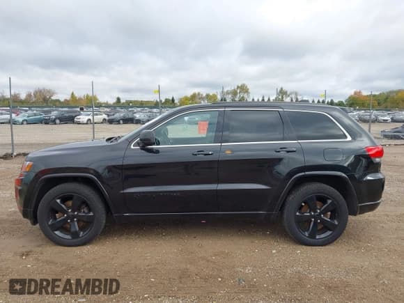 ✅ 2015 Jeep Grand Cherokee Altitude • VIN: 1C4RJFAG3FC628337 • Лот: 43512765. Опубликован ранее на IAAI с пробегом 144 102 миль. Бесплатный доступ к архиву аукционных продаж из США и подробный отчёт об истории автомобиля на DreamBid. Изображение 14.