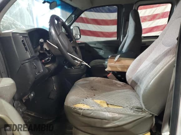 ✅ 2006 Chevrolet Express Cargo • VIN: 1GCGG25VX61108624 • Lot: 43472015. Listed on Copart with 190,631 mi. Free auction sales archive from the USA and detailed vehicle history report at DreamBid. Image 7.