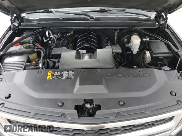 ✅ 2019 Chevrolet Suburban LT • VIN: 1GNSKHKC2KR298694 • Lot: 49498855. Wystawiony na Copart z przebiegiem 252 062 mil. Bezpłatny archiwum sprzedaży aukcyjnych z USA i szczegółowy raport historii pojazdu na DreamBid. Zdjęcie 12.