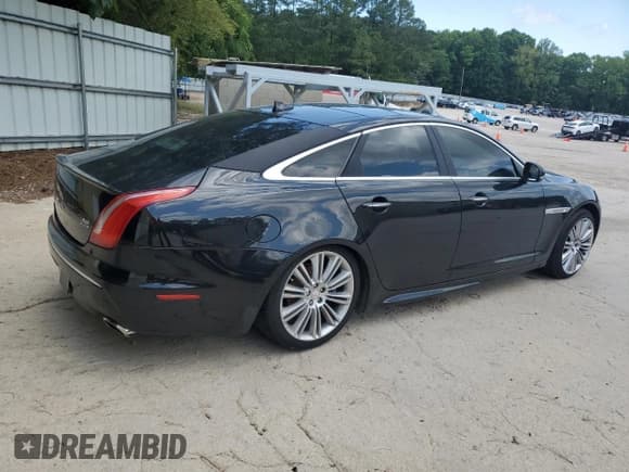 ✅ 2015 Jaguar XJ • VIN: SAJWJ1CD9F8V83885 • Lot: 58016335. Listed on Copart with 81,794 mi. Free auction sales archive from the USA and detailed vehicle history report at DreamBid. Image 3.