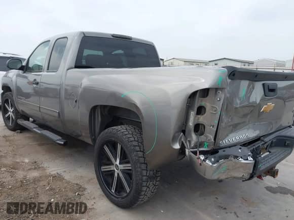2013 Chevrolet Silverado 1500 LT with VIN 1GCRCSEA6DZ298308, listed as a IAAI auction lot 42286220 with 185,085 mi miles and . Bid and sale history available at DreamBid. Image 3.