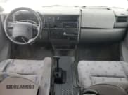 ✅ 1997 Volkswagen EuroVan CV • VIN: WV2EH8703VH131565 • Лот: 46316355. Опубликован ранее на Copart с пробегом 131 357 миль. Бесплатный доступ к архиву аукционных продаж из США и подробный отчёт об истории автомобиля на DreamBid. Изображение 8.