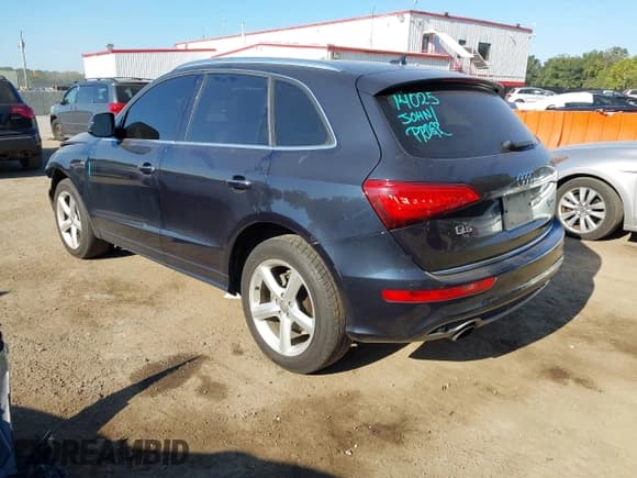 ✅ 2017 Audi Q5 Premium Plus • VIN: WA1M2AFP1HA084738 • Lot: 43142293. Wystawiony na IAAI z przebiegiem 82 664 mil. Bezpłatny archiwum sprzedaży aukcyjnych z USA i szczegółowy raport historii pojazdu na DreamBid. Zdjęcie 3.