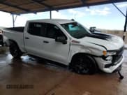 ✅ 2022 Chevrolet Silverado 1500 LT Trail Boss • VIN: 3GCUDFED0NG636764 • Lot: 81686025. Wystawiony na Copart z przebiegiem 39 839 mil. Bezpłatny archiwum sprzedaży aukcyjnych z USA i szczegółowy raport historii pojazdu na DreamBid. Zdjęcie 4.