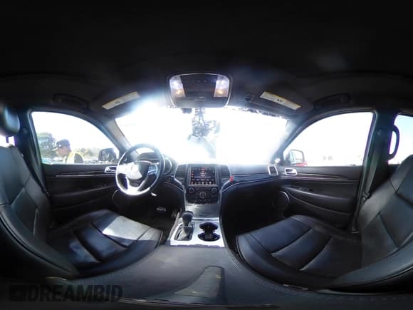 ✅ 2016 Jeep Grand Cherokee Overland • VIN: 1C4RJFCM1GC334553 • Лот: 43085458. Опубликован ранее на IAAI с пробегом 131 626 миль. Бесплатный доступ к архиву аукционных продаж из США и подробный отчёт об истории автомобиля на DreamBid. Изображение 18.