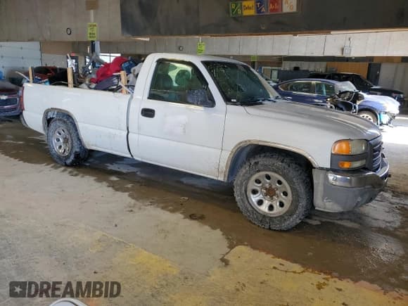 ✅ 2006 GMC Sierra 1500 Work Truck • VIN: 1GTEC14V96E201982 • Лот: 46054405. Опубликован ранее на Copart с пробегом 266 687 миль. Бесплатный доступ к архиву аукционных продаж из США и подробный отчёт об истории автомобиля на DreamBid. Изображение 4.
