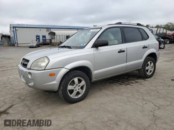 2008 Hyundai Tucson GLS z VIN KM8JM12B08U870022, wystawiony jako Copart lot #74515504 z przebiegiem 200 653 mil mil oraz Szkoda całkowita • Salvage title. Historia ofert i sprzedaży dostępna na DreamBid. Obrazek 1.