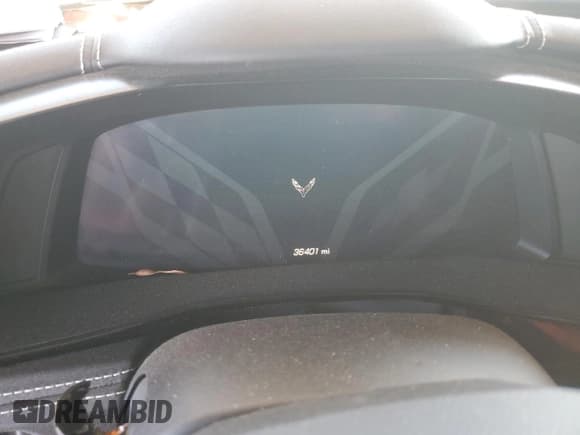 ✅ 2020 Chevrolet Corvette 2LT • VIN: 1G1Y72D40L5114863 • Lot: 81958655. Wystawiony na Copart z przebiegiem 36 401 mil. Bezpłatny archiwum sprzedaży aukcyjnych z USA i szczegółowy raport historii pojazdu na DreamBid. Zdjęcie 9.