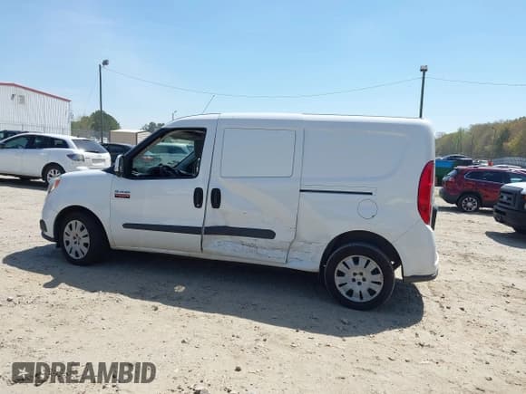 ✅ 2015 Ram ProMaster City Cargo Tradesman SLT • VIN: ZFBERFBT3F6965496 • Lot: 41847162. Wystawiony na IAAI z przebiegiem 148 202 mil. Bezpłatny archiwum sprzedaży aukcyjnych z USA i szczegółowy raport historii pojazdu na DreamBid. Zdjęcie 6.