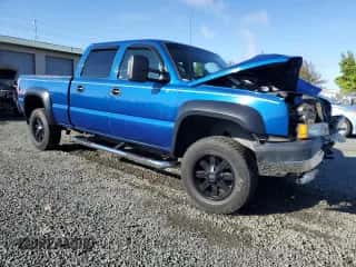 2003 Chevrolet Silverado 2500HD LS z VIN 1GCHK23123F187160, wystawiony jako Copart lot #80852705 z przebiegiem Nie podano mil oraz Szkoda całkowita • Salvage title. Historia ofert i sprzedaży dostępna na DreamBid. Obrazek 4.