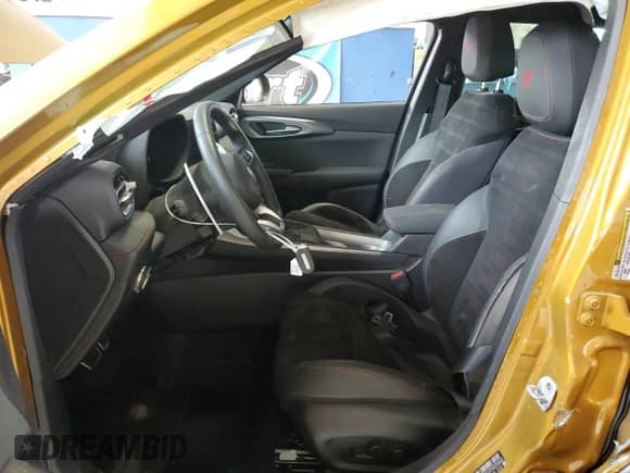 ✅ 2024 Dodge Hornet R/T • VIN: ZACPDFCW0R3A18373 • Лот: 64247645. Размещён на Copart с пробегом 5 410 миль миль. Получите бесплатный доступ к архиву аукционных продаж из США и посмотрите подробный отчёт об истории автомобиля на DreamBid. Изображение 7.