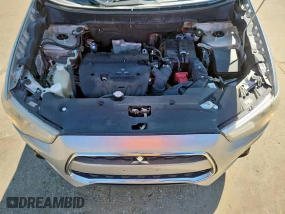 2015 Mitsubishi Outlander ES с VIN 4A4AR3AU1FE038290, выставлен на аукционе Copart как лот 71430325 с пробегом 109 474 миль миль и Чистый • Clean title. История ставок и продаж доступна на DreamBid. Изображение 12.