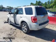 ✅ 2011 Ford Escape Limited • VIN: 1FMCU0EG4BKB13038 • Lot: 42301327. Wystawiony na IAAI z przebiegiem 247 843 mil. Bezpłatny archiwum sprzedaży aukcyjnych z USA i szczegółowy raport historii pojazdu na DreamBid. Zdjęcie 3.