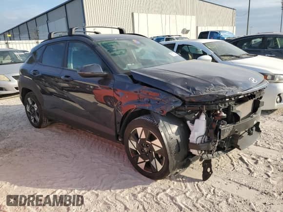2024 Hyundai Kona SEL with VIN KM8HC3ABXRU099245, listed as a Copart auction lot 75178234 with 10,479 mi miles and Non repairable. Bid and sale history available at DreamBid. Image 4.