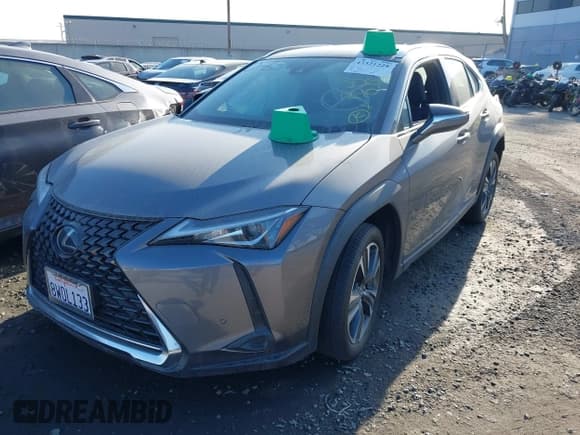 ✅ 2021 Lexus UX 200 • VIN: JTHX3JBH8M2038356 • Лот: 43321228. Опубликован ранее на IAAI с пробегом 30 471 миль. Бесплатный доступ к архиву аукционных продаж из США и подробный отчёт об истории автомобиля на DreamBid. Изображение 21.