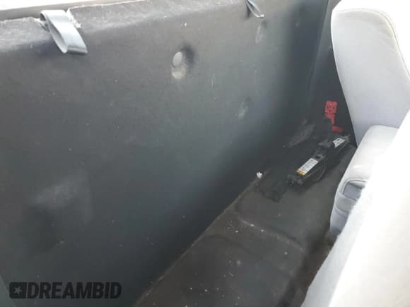 ✅ 2014 Ford F-150 XL • VIN: 1FTMF1CM7EKE21567 • Lot: 90291515. Wystawiony na Copart z przebiegiem 166 772 mil. Bezpłatny archiwum sprzedaży aukcyjnych z USA i szczegółowy raport historii pojazdu na DreamBid. Zdjęcie 10.