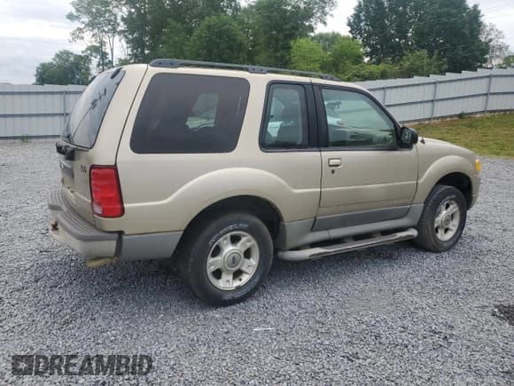 ✅ 2002 Ford Explorer Sport Value • VIN: 1FMYU60E32UA92511 • Lot: 54368265. Listed on Copart with 143,744 mi. Free auction sales archive from the USA and detailed vehicle history report at DreamBid. Image 3.