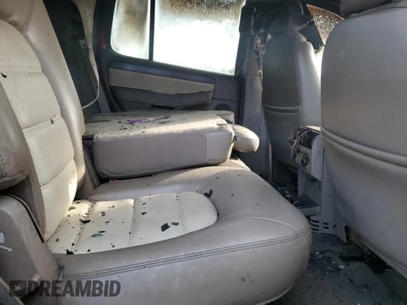 ✅ 2003 Ford Explorer Eddie Bauer • VIN: 1FMZU74K63UB65107 • Lot: 80965724. Wystawiony na Copart z przebiegiem Nie podano. Bezpłatny archiwum sprzedaży aukcyjnych z USA i szczegółowy raport historii pojazdu na DreamBid. Zdjęcie 12.