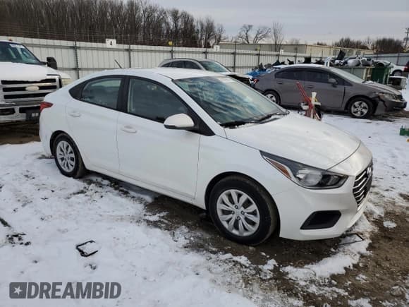 ✅ 2019 Hyundai Accent SE • VIN: 3KPC24A32KE086784 • Лот: 41979815. Опубликован ранее на Copart с пробегом 22 611 миль. Бесплатный доступ к архиву аукционных продаж из США и подробный отчёт об истории автомобиля на DreamBid. Изображение 4.
