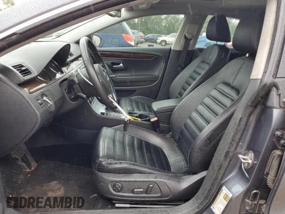 ✅ 2012 Volkswagen CC Lux • VIN: WVWHP7AN4CE534014 • Lot: 68882035. Wystawiony na Copart z przebiegiem 177 219 mil. Bezpłatny archiwum sprzedaży aukcyjnych z USA i szczegółowy raport historii pojazdu na DreamBid. Zdjęcie 7.