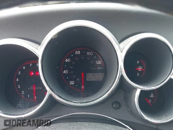 ✅ 2005 Pontiac Vibe • VIN: 5Y2SL63895Z457882 • Lot: 43108324. Wystawiony na IAAI z przebiegiem 261 905 mil. Bezpłatny archiwum sprzedaży aukcyjnych z USA i szczegółowy raport historii pojazdu na DreamBid. Zdjęcie 7.