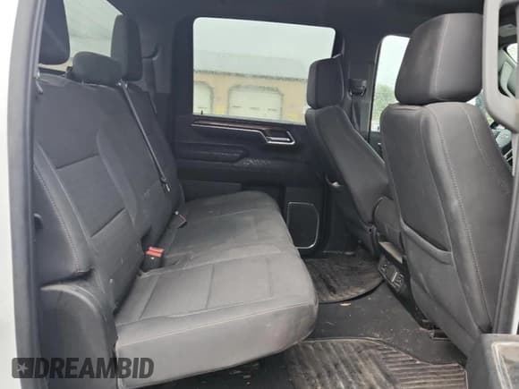 ✅ 2024 Chevrolet Silverado 2500HD LT • VIN: 2GC4YNE76R1136356 • Лот: 82325075. Опубликован ранее на Copart с пробегом 51 302 миль. Бесплатный доступ к архиву аукционных продаж из США и подробный отчёт об истории автомобиля на DreamBid. Изображение 10.