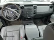 ✅ 2013 Ford F-150 XL • VIN: 1FTFX1CF1DKG33273 • Lot: 56221865. Wystawiony na Copart z przebiegiem 142 631 mil. Bezpłatny archiwum sprzedaży aukcyjnych z USA i szczegółowy raport historii pojazdu na DreamBid. Zdjęcie 8.