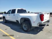 ✅ 2017 Chevrolet Silverado 2500HD Work Truck • VIN: 1GC1KUEY6HF216982 • Lot: 62903995. Wystawiony na Copart z przebiegiem 259 446 mil. Bezpłatny archiwum sprzedaży aukcyjnych z USA i szczegółowy raport historii pojazdu na DreamBid. Zdjęcie 2.
