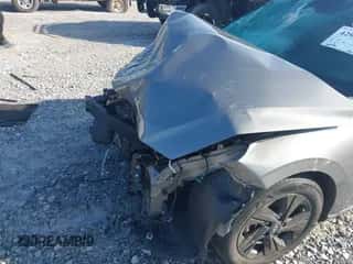 2022 Hyundai Elantra SEL с VIN KMHLM4AG9NU239420, выставлен на аукционе IAAI как лот 42925042 с пробегом 66 426 миль миль и . История ставок и продаж доступна на DreamBid. Изображение 6.