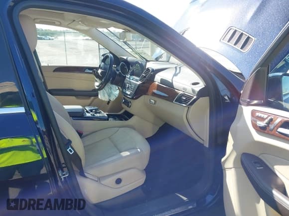 ✅ 2019 Mercedes-Benz GLS 450 • VIN: 4JGDF6EE7KB229169 • Lot: 42558733. Listed on IAAI with 21,477 mi. Free auction sales archive from the USA and detailed vehicle history report at DreamBid. Image 5.