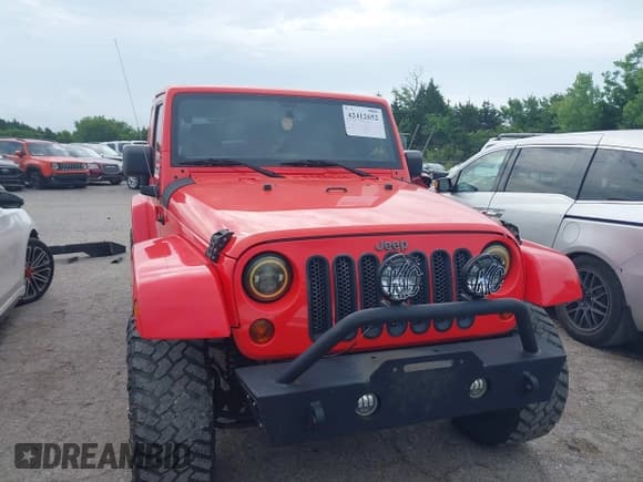 ✅ 2013 Jeep Wrangler Arctic • VIN: 1C4GJWBG6DL558092 • Lot: 42412652. Wystawiony na IAAI z przebiegiem 77 321 mil. Bezpłatny archiwum sprzedaży aukcyjnych z USA i szczegółowy raport historii pojazdu na DreamBid. Zdjęcie 13.