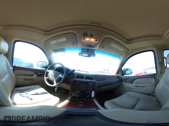 ✅ 2013 Chevrolet Tahoe LTZ • VIN: 1GNSKCE04DR331475 • Lot: 42897009. Listed on IAAI with 178,454 mi. Free auction sales archive from the USA and detailed vehicle history report at DreamBid. Image 18.