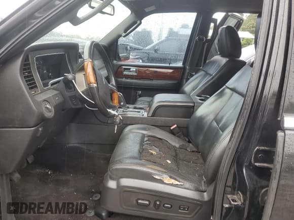 ✅ 2011 Lincoln Navigator • VIN: 5LMJJ3H56BEJ03280 • Лот: 68878464. Опубликован ранее на Copart с пробегом 253 160 миль. Бесплатный доступ к архиву аукционных продаж из США и подробный отчёт об истории автомобиля на DreamBid. Изображение 7.