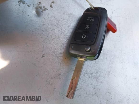 ✅ 2022 Hyundai Venue Limited • VIN: KMHRC8A30NU150935 • Lot: 41803560. Listed on IAAI with 31,756 mi. Free auction sales archive from the USA and detailed vehicle history report at DreamBid. Image 11.