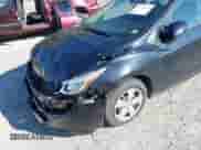 2017 Chevrolet Cruze LS с VIN 1G1BB5SMXH7177019, выставлен на аукционе IAAI как лот 41762702 с пробегом 128 532 миль миль и . История ставок и продаж доступна на DreamBid. Изображение 17.