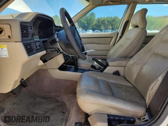 ✅ 1997 Volvo 850 • VIN: YV1LS5642V1390397 • Лот: 80966685. Опубликован ранее на Copart с пробегом 71 526 миль. Бесплатный доступ к архиву аукционных продаж из США и подробный отчёт об истории автомобиля на DreamBid. Изображение 7.