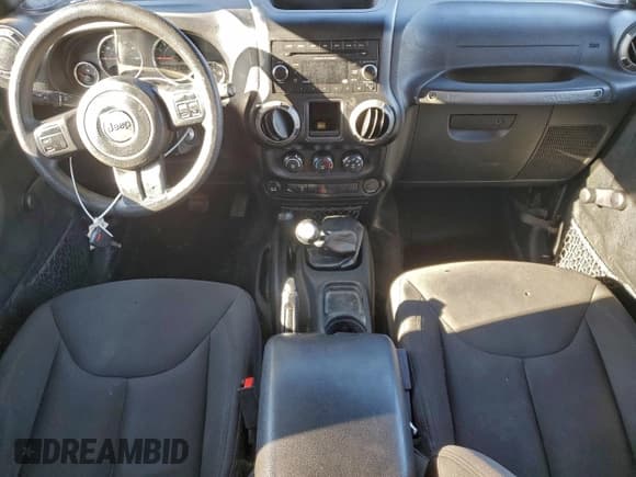 ✅ 2017 Jeep Wrangler Unlimited Sport • VIN: 1C4BJWDG2HL724962 • Lot: 95321825. Wystawiony na Copart z przebiegiem 84 371 mil. Bezpłatny archiwum sprzedaży aukcyjnych z USA i szczegółowy raport historii pojazdu na DreamBid. Zdjęcie 8.