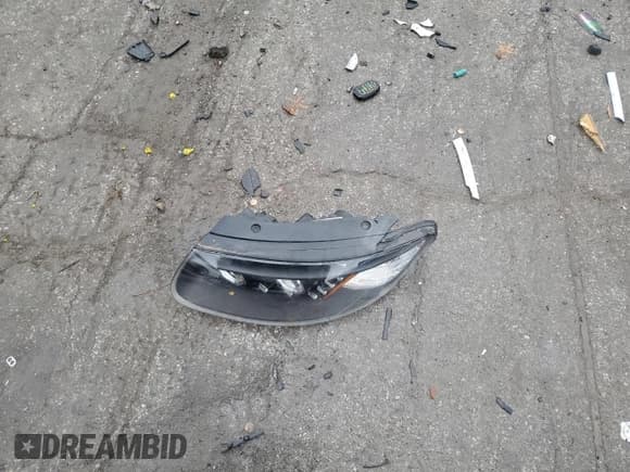 ✅ 2008 Hyundai Santa Fe GLS • VIN: 5NMSG13DX8H160116 • Lot: 84415654. Listed on Copart with 114,965 mi. Free auction sales archive from the USA and detailed vehicle history report at DreamBid. Image 13.