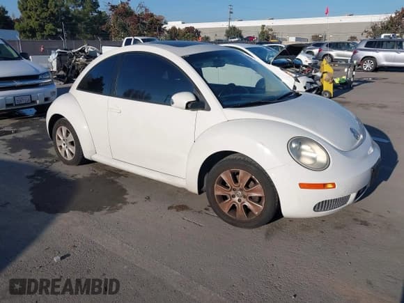 ✅ 2009 Volkswagen Beetle S • VIN: 3VWRG31C69M515489 • Лот: 43797288. Опубликован ранее на IAAI с пробегом 126 256 миль. Бесплатный доступ к архиву аукционных продаж из США и подробный отчёт об истории автомобиля на DreamBid. Изображение 1.