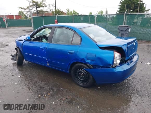 ✅ 2005 Hyundai Elantra GLS • VIN: KMHDN46D55U131005 • Lot: 42230938. Wystawiony na IAAI z przebiegiem 236 960 mil. Bezpłatny archiwum sprzedaży aukcyjnych z USA i szczegółowy raport historii pojazdu na DreamBid. Zdjęcie 3.