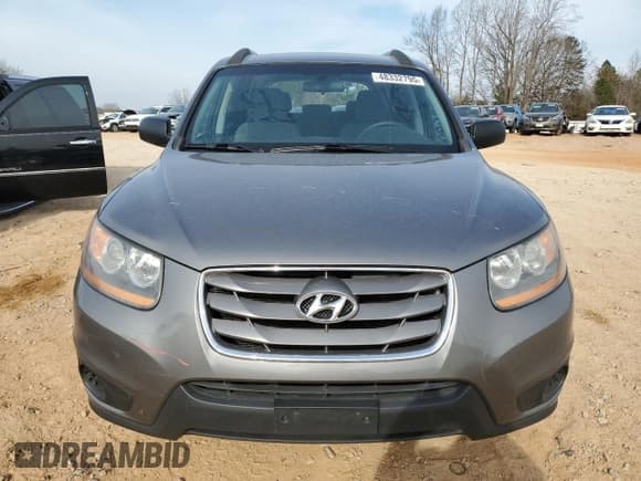 ✅ 2010 Hyundai Santa Fe GL • VIN: 5NMSG3AB9AH401702 • Lot: 48332795. Listed on Copart with 181,008 mi. Free auction sales archive from the USA and detailed vehicle history report at DreamBid. Image 5.