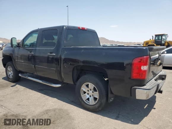 ✅ 2007 Chevrolet Silverado 1500 LS • VIN: 2GCEC13C071719241 • Lot: 64987765. Listed on Copart with 194,191 mi. Free auction sales archive from the USA and detailed vehicle history report at DreamBid. Image 2.