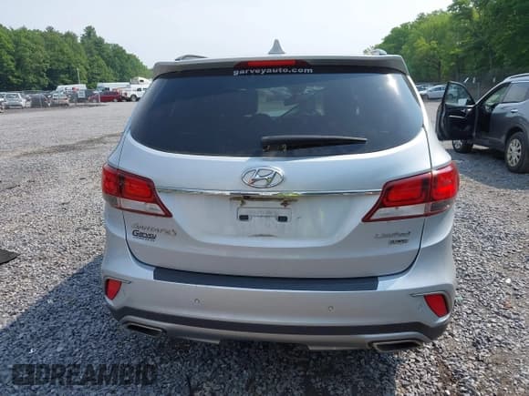 ✅ 2017 Hyundai Santa Fe Limited Ultimate • VIN: KM8SR4HF3HU246846 • Лот: 42481480. Опубликован ранее на IAAI с пробегом 173 257 миль. Бесплатный доступ к архиву аукционных продаж из США и подробный отчёт об истории автомобиля на DreamBid. Изображение 16.