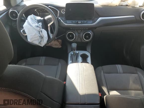 ✅ 2023 Chevrolet Blazer LT • VIN: 3GNKBHR42PS213971 • Lot: 86671555. Listed on Copart with 20,699 mi. Free auction sales archive from the USA and detailed vehicle history report at DreamBid. Image 8.