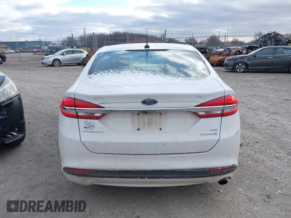 ✅ 2017 Ford Fusion Hybrid SE • VIN: 3FA6P0LU0HR260906 • Лот: 43774158. Опубликован ранее на IAAI с пробегом 138 846 миль. Бесплатный доступ к архиву аукционных продаж из США и подробный отчёт об истории автомобиля на DreamBid. Изображение 16.