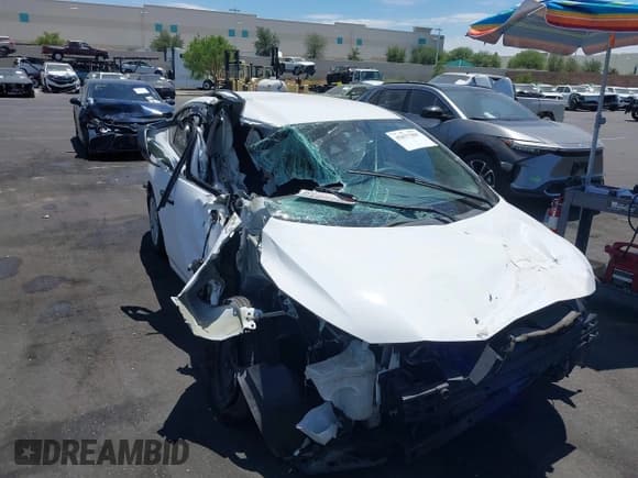 ✅ 2021 Nissan Versa S • VIN: 3N1CN8BV0ML818054 • Lot: 42677305. Wystawiony na IAAI z przebiegiem 88 626 mil. Bezpłatny archiwum sprzedaży aukcyjnych z USA i szczegółowy raport historii pojazdu na DreamBid. Zdjęcie 6.