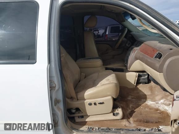 ✅ 2012 Chevrolet Silverado 1500 LTZ • VIN: 3GCPCTE02CG282559 • Lot: 41416014. Wystawiony na IAAI z przebiegiem 133 317 mil. Bezpłatny archiwum sprzedaży aukcyjnych z USA i szczegółowy raport historii pojazdu na DreamBid. Zdjęcie 5.