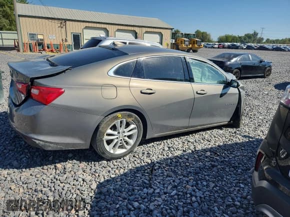 ✅ 2018 Chevrolet Malibu LT • VIN: 1G1ZD5ST8JF211695 • Lot: 84916645. Listed on Copart with Not provided. Free auction sales archive from the USA and detailed vehicle history report at DreamBid. Image 3.